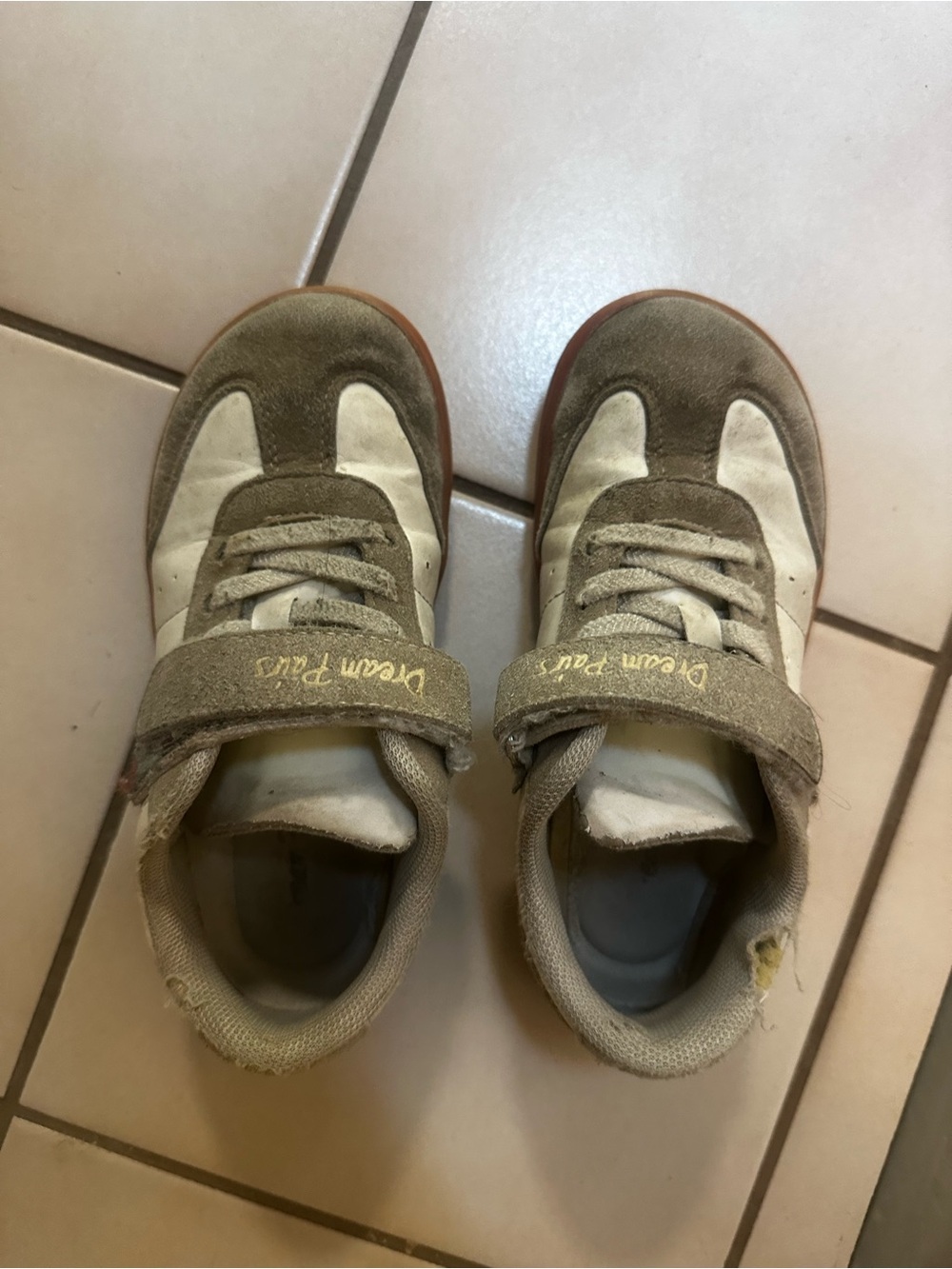 Kids Wide Toe Barefoot Velcro Sneakers